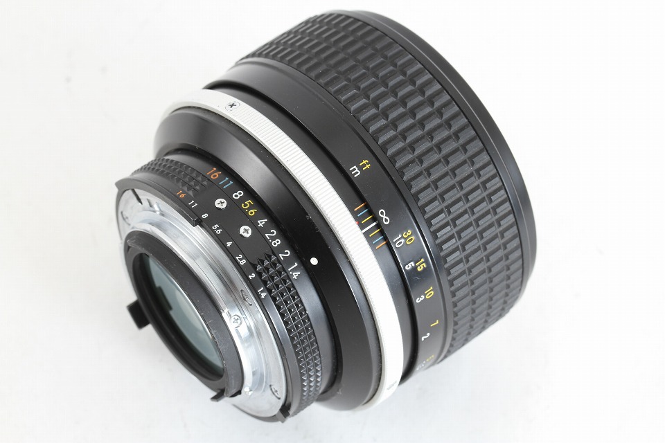 ** Lens has been cleaned up Mint ** Nikon Ai-S Nikkor 85mm F1.4 MF Lens